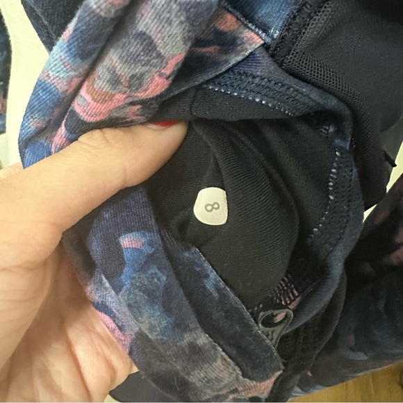 Lululemon Multi Color Jacket Mesh Inserts - Picture 4 of 4